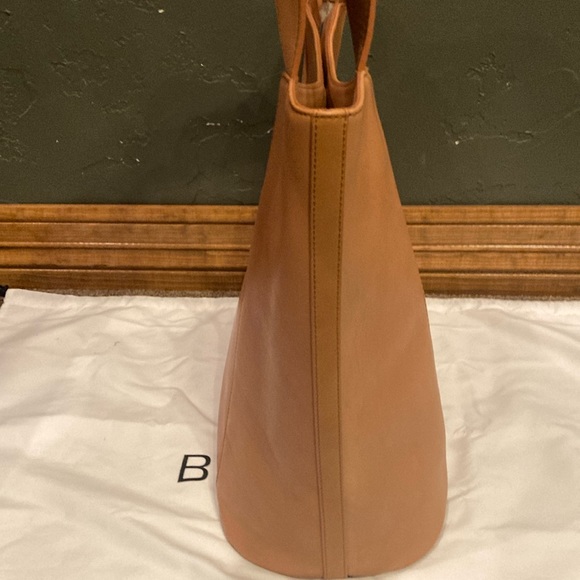 Like New Brahmin Brayden Tote in Charleston Tan (ABBA) - Picture 5 of 15